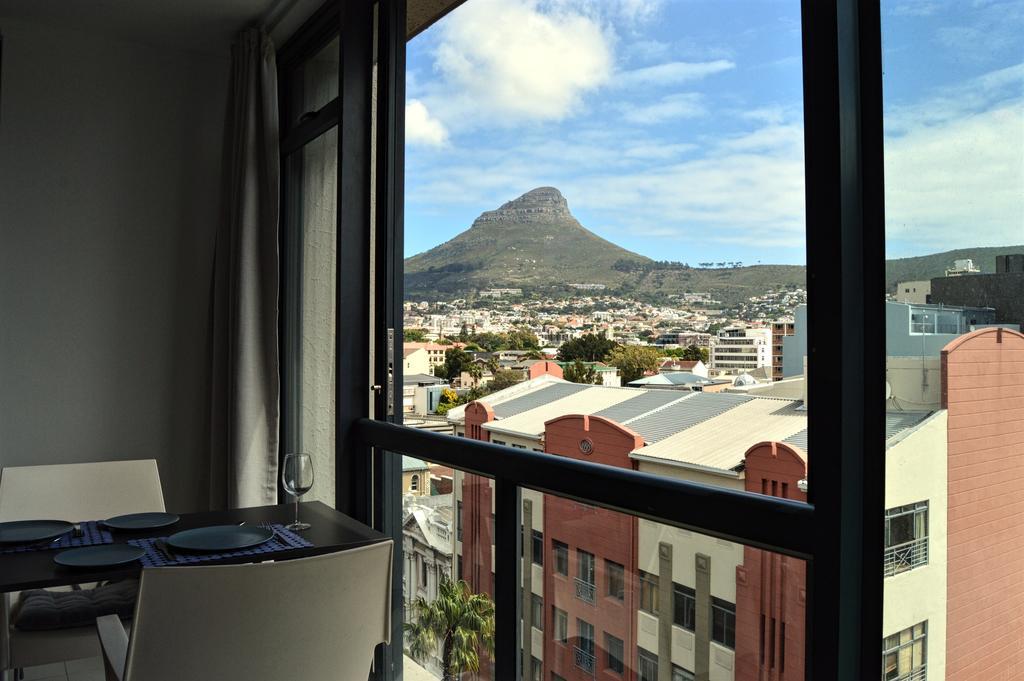Urban Oasis At The Four Seasons Apartment Cape Town Exterior photo